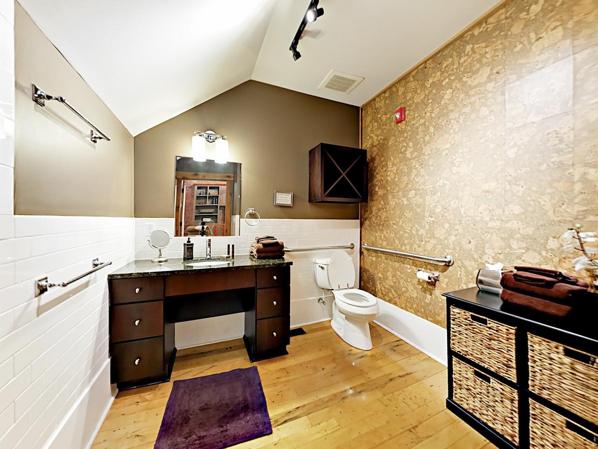 Church Street Apartment Unit 101 Apts - thumb 3