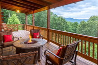 4 Bed 4 Bath Vacation home in Sylva Accommodation Alabama