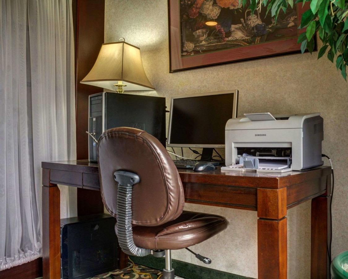 Rodeway Inn Grand Forks - thumb 39