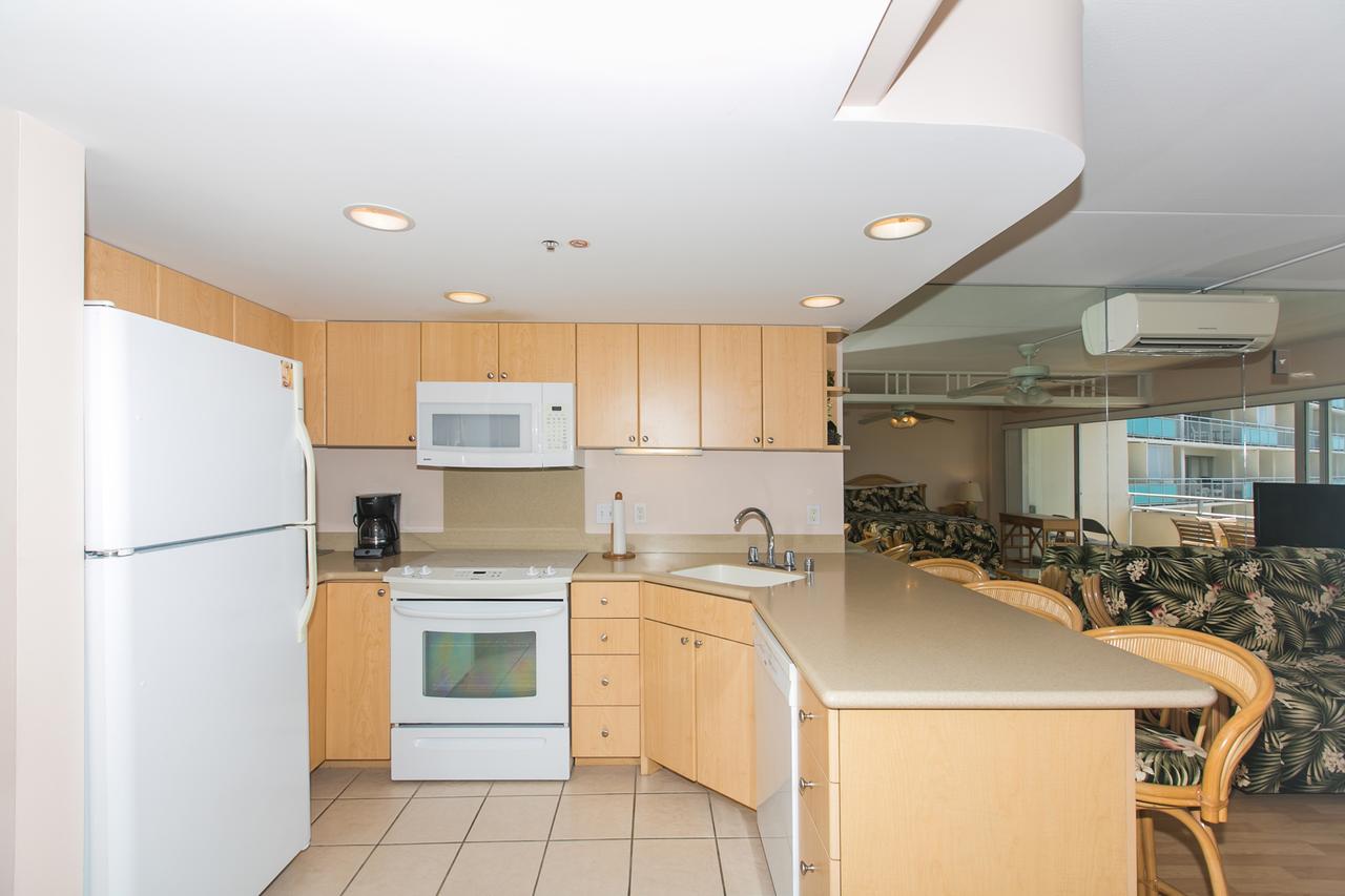 Ilikai Tower 1314 Lagoon View 1BR - thumb 5