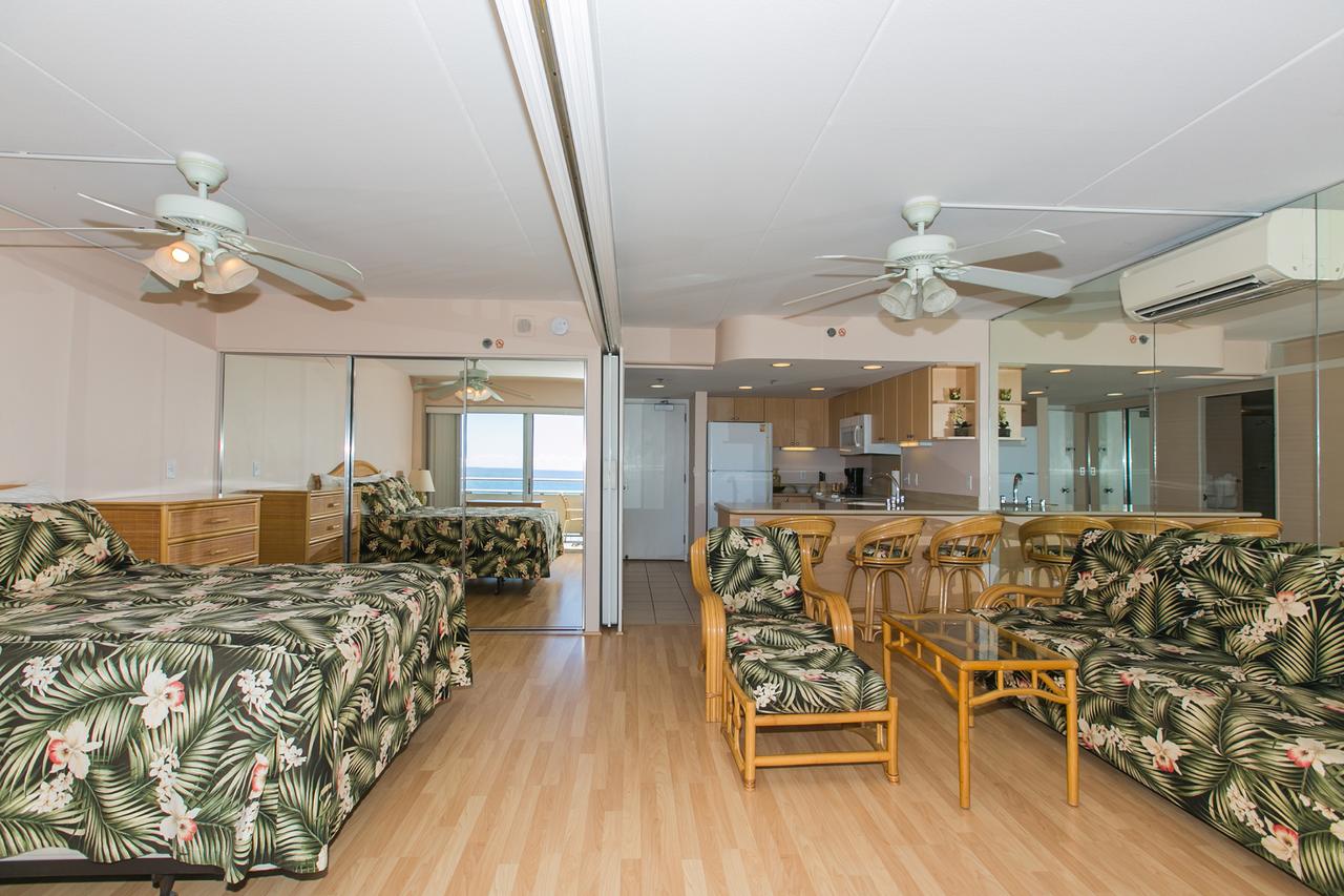 Ilikai Tower 1314 Lagoon View 1BR - thumb 1