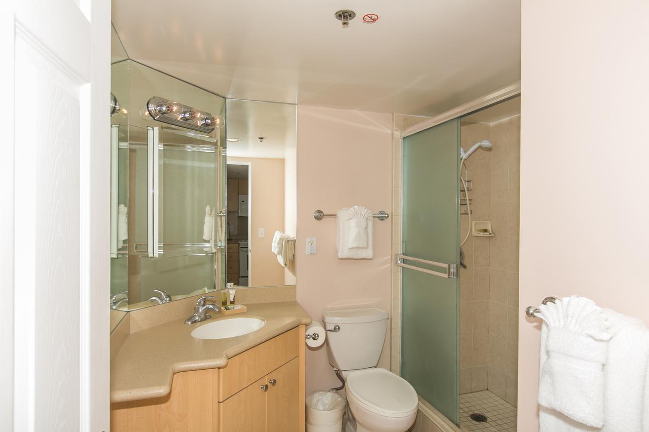 Ilikai Tower 1314 Lagoon View 1BR - thumb 6