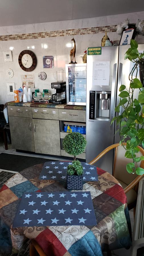 Colonial Manor Motel - thumb 19