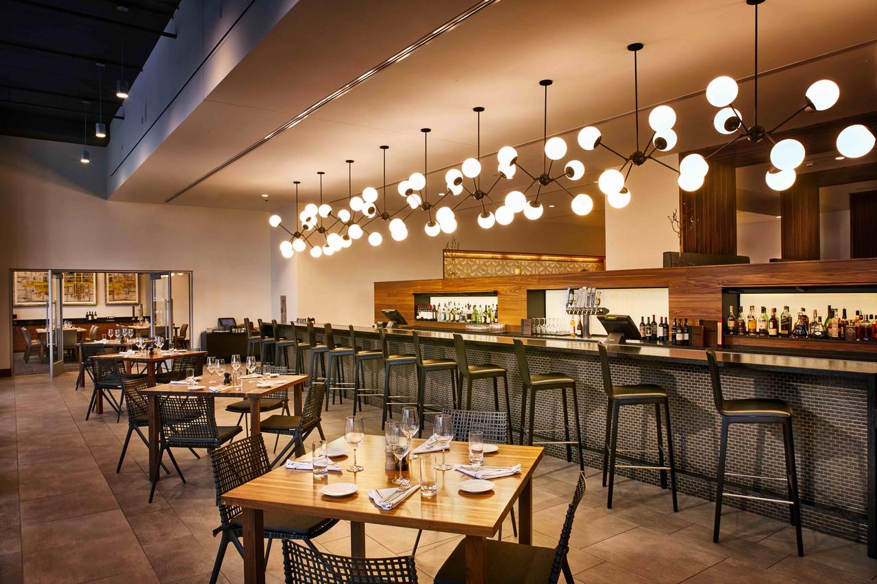 Hilton Cleveland Downtown - thumb 12