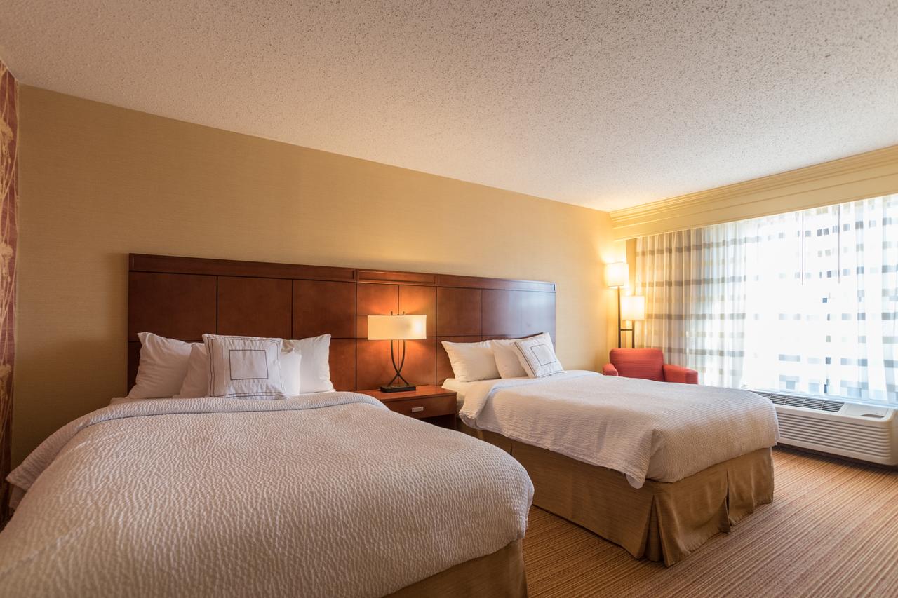 Courtyard Springfield Downtown - thumb 24