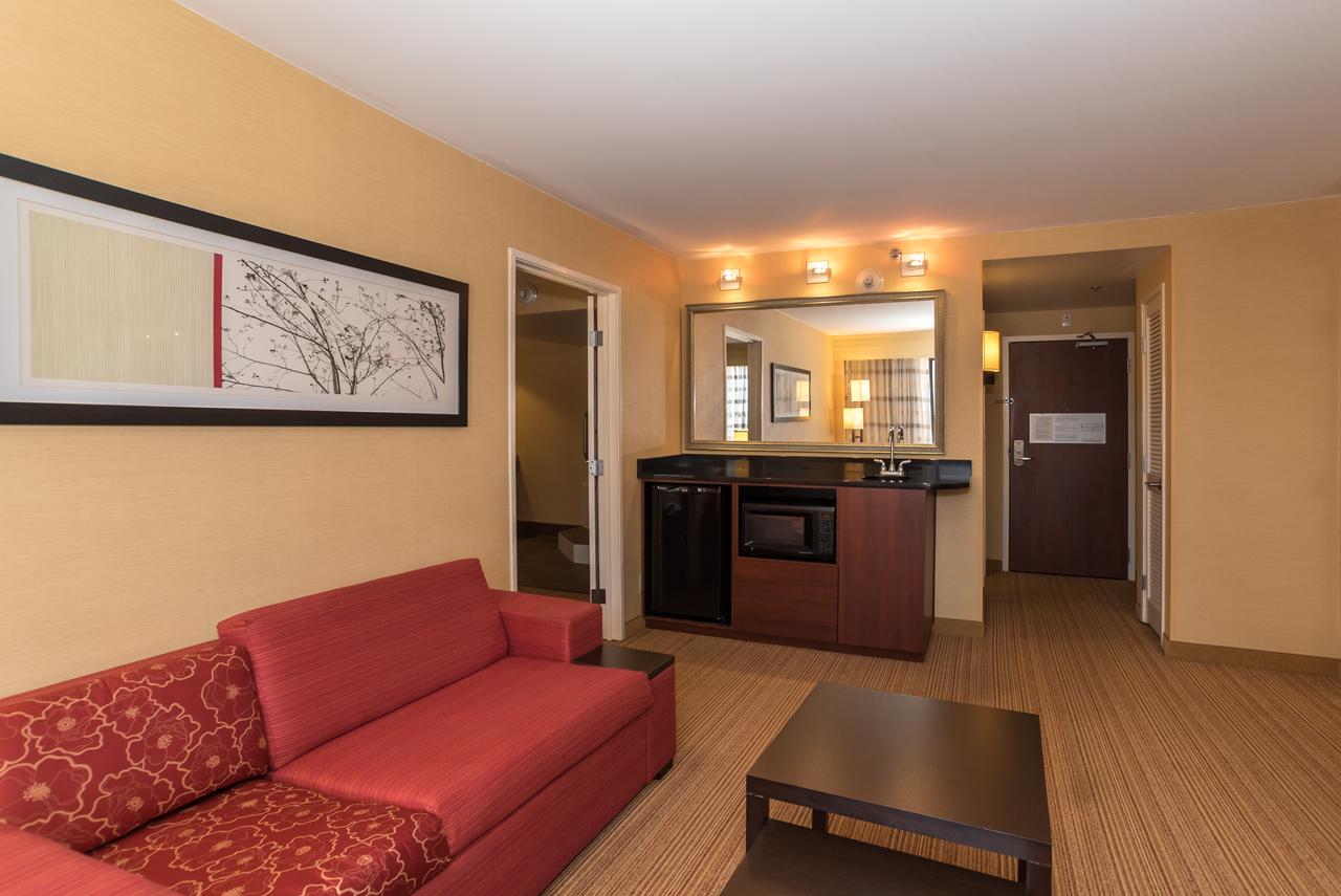 Courtyard Springfield Downtown - thumb 14