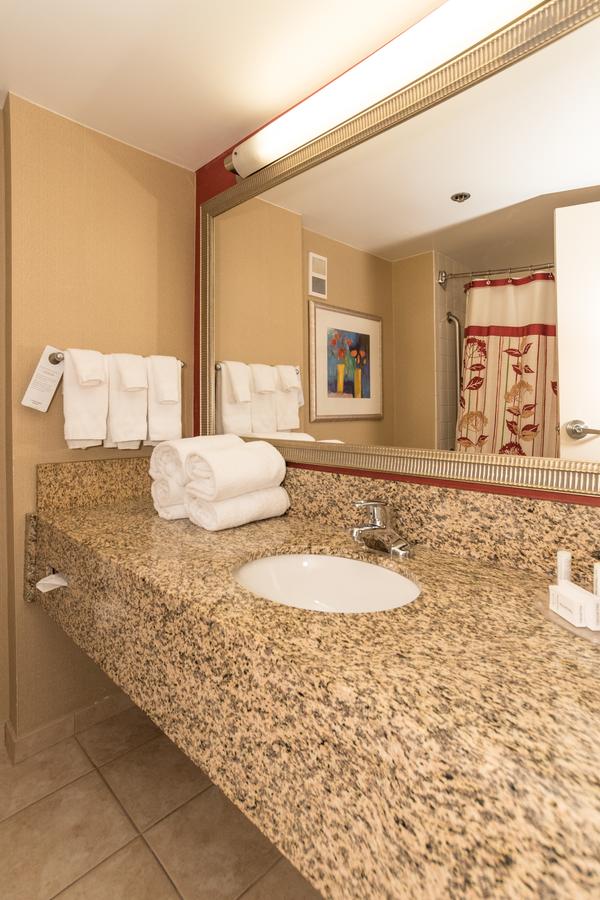 Courtyard Springfield Downtown - thumb 23