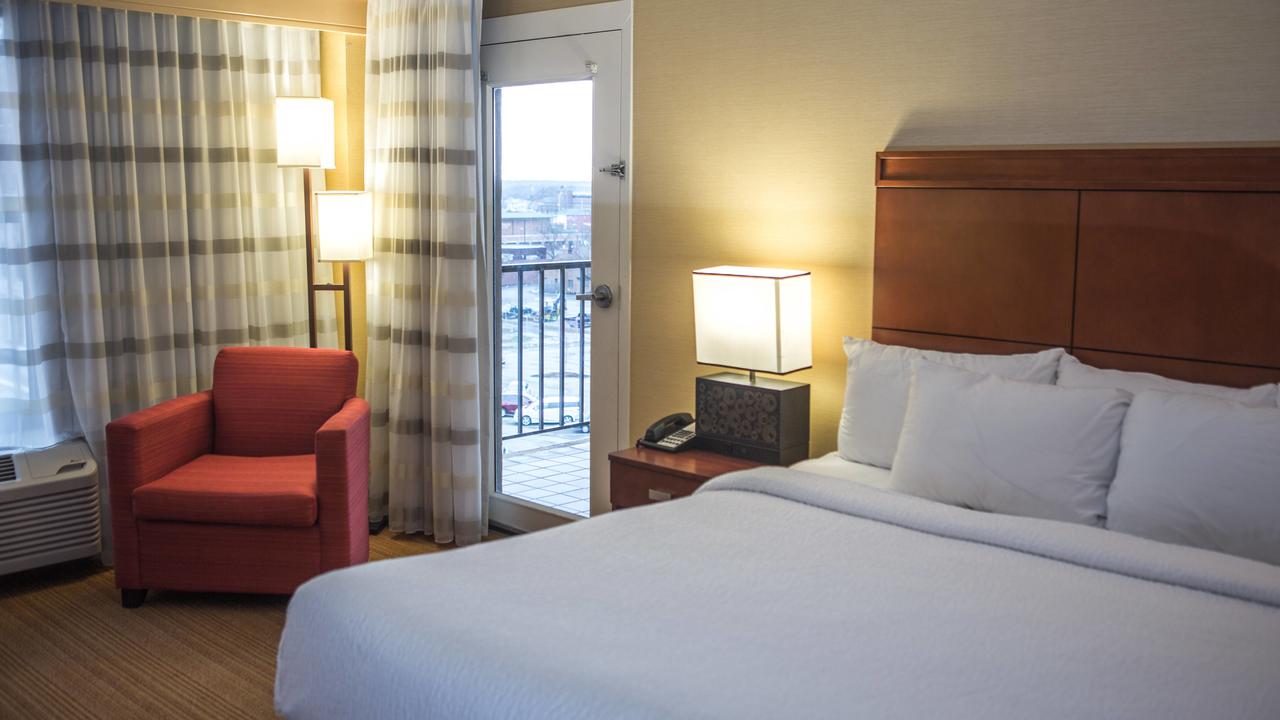 Courtyard Springfield Downtown - thumb 2