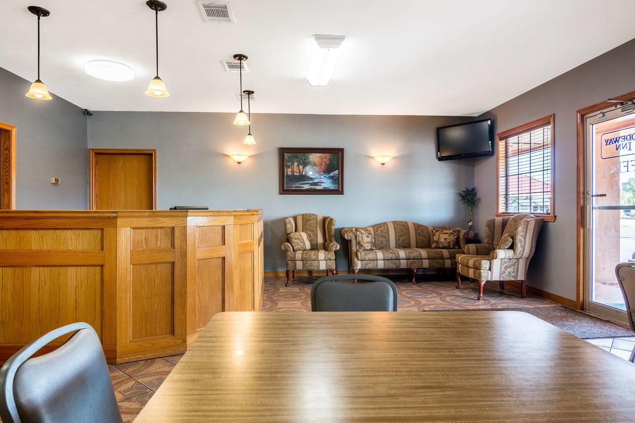 Rodeway Inn Broken Bow - thumb 19