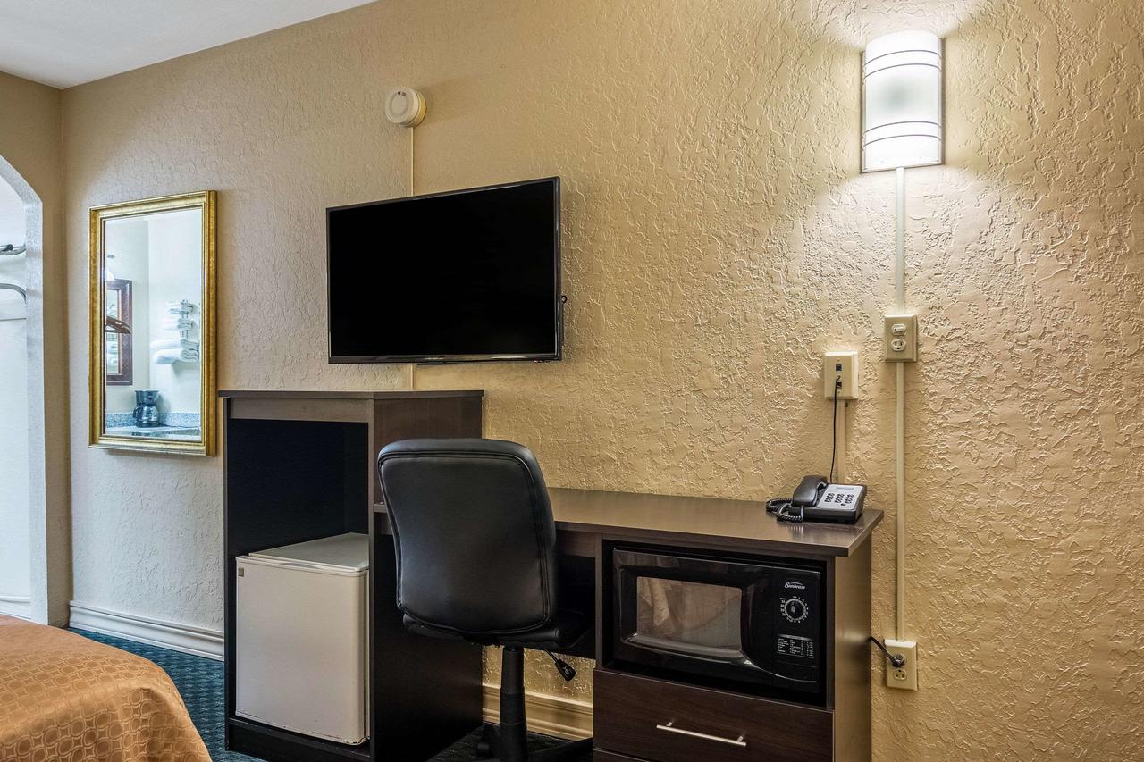 Rodeway Inn Broken Bow - thumb 10