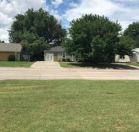 4 Bed Cowboy Home1 mi Fort Sill - Accommodation Alabama