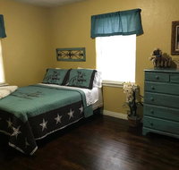 5 Bed Cowboy Home 1 mi to Fort Sill - Accommodation Alabama