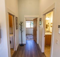 Sisters Suite 2-Middle - Accommodation Alabama