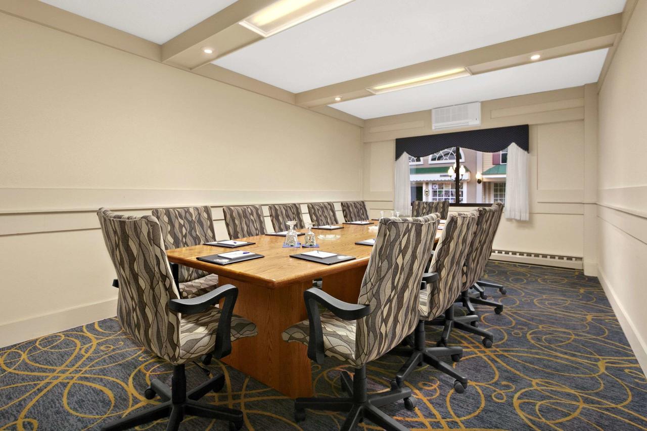 Days Inn By Wyndham Penn State - thumb 44