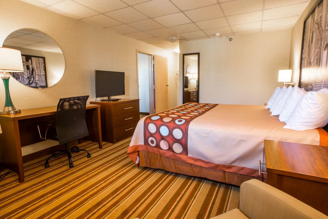 Super 8 By Wyndham State College - thumb 29