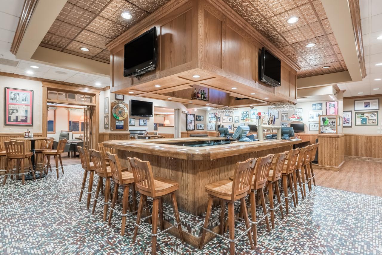 Ramada By Wyndham State College Hotel & Conference Center - thumb 9