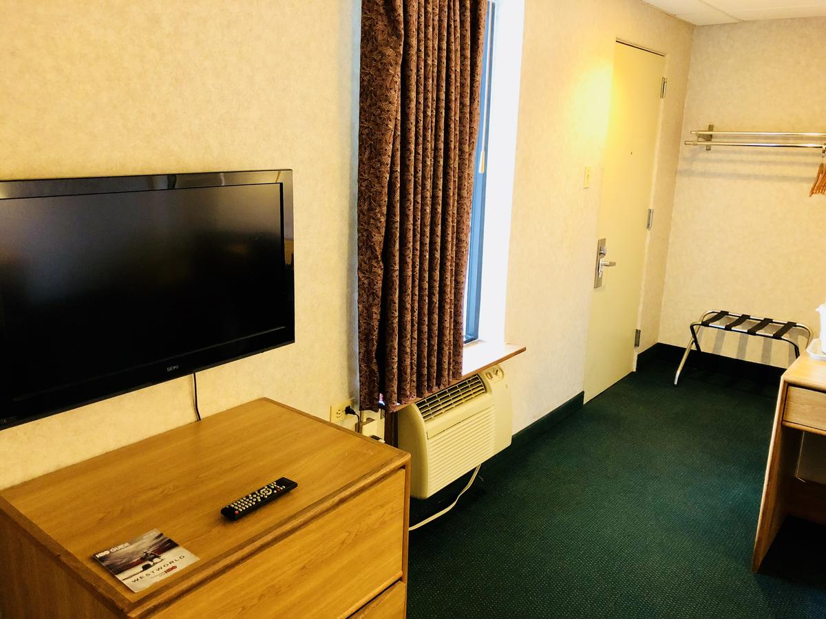 Hampton Inn (not A Hilton Affiliate) - thumb 3