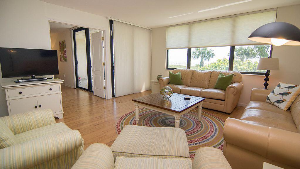 A Step Away From The Beach - thumb 11