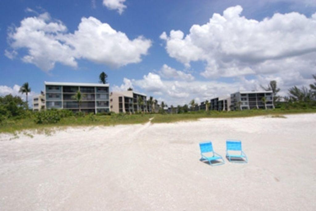 A Step Away From The Beach - thumb 0