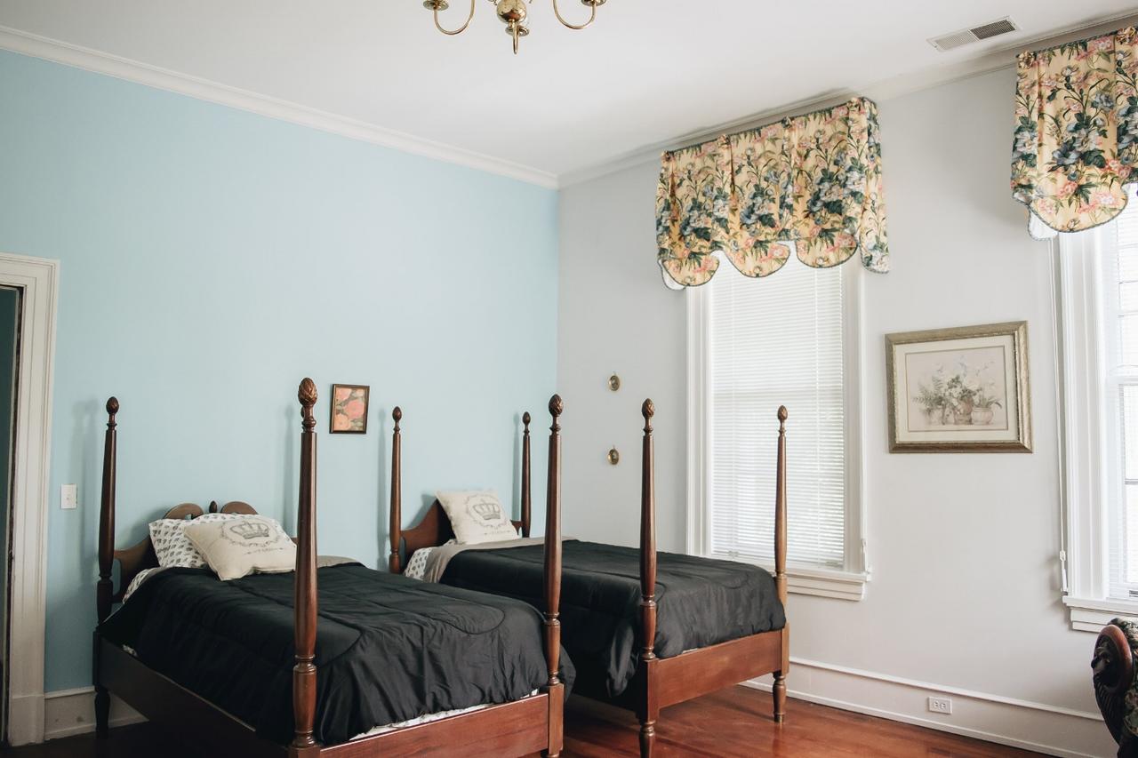 1912 Bed And Breakfast - thumb 22