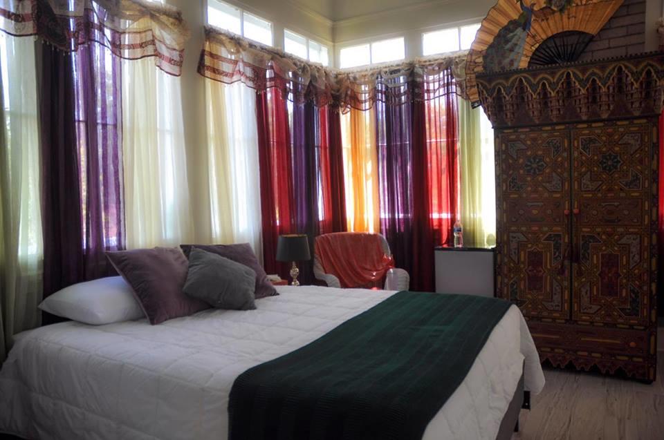 1912 Bed And Breakfast - thumb 5