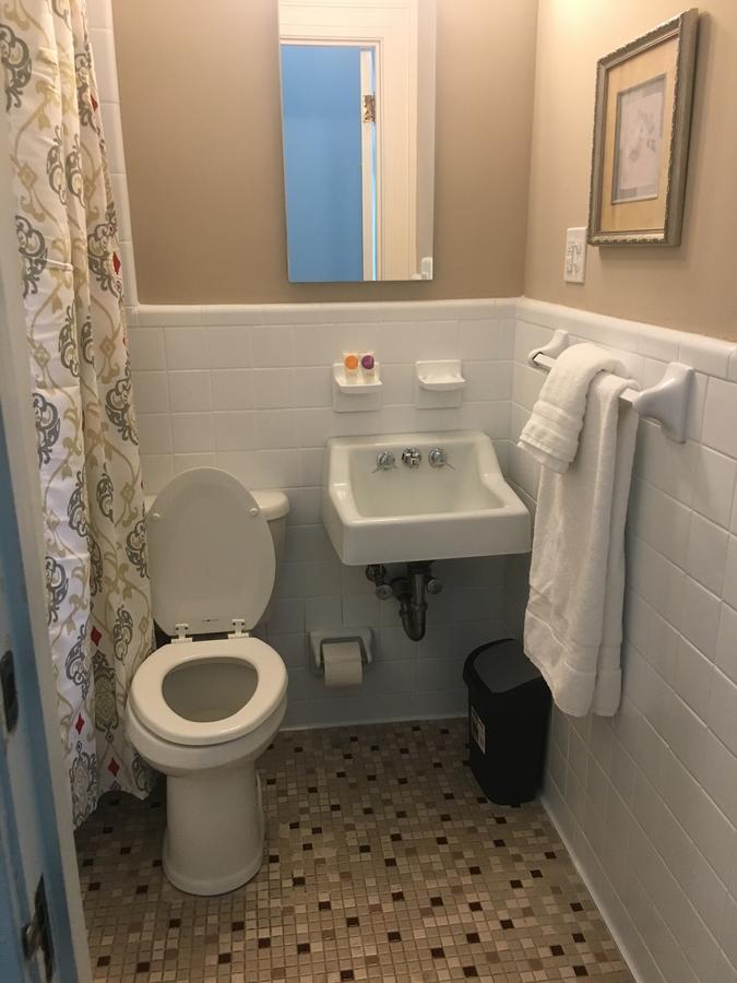 1912 Bed And Breakfast - thumb 10