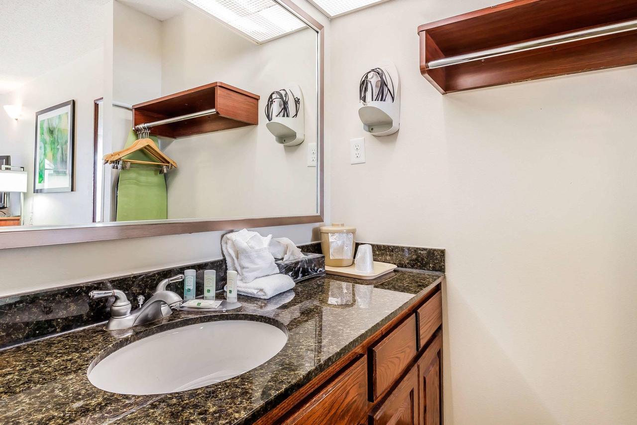 Quality Inn Gallatin - thumb 27