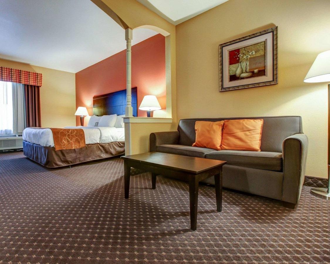 Comfort Suites At Rivergate Mall - thumb 16