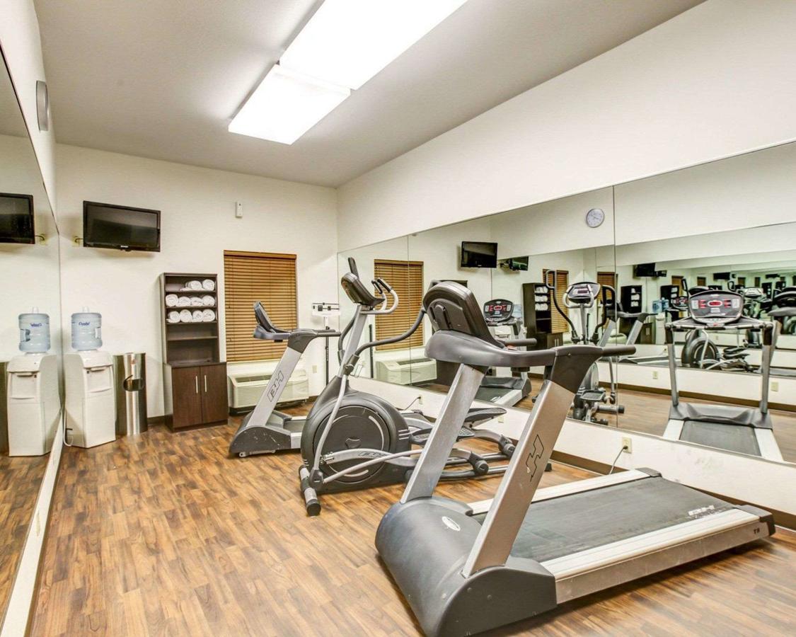 Comfort Suites At Rivergate Mall - thumb 17