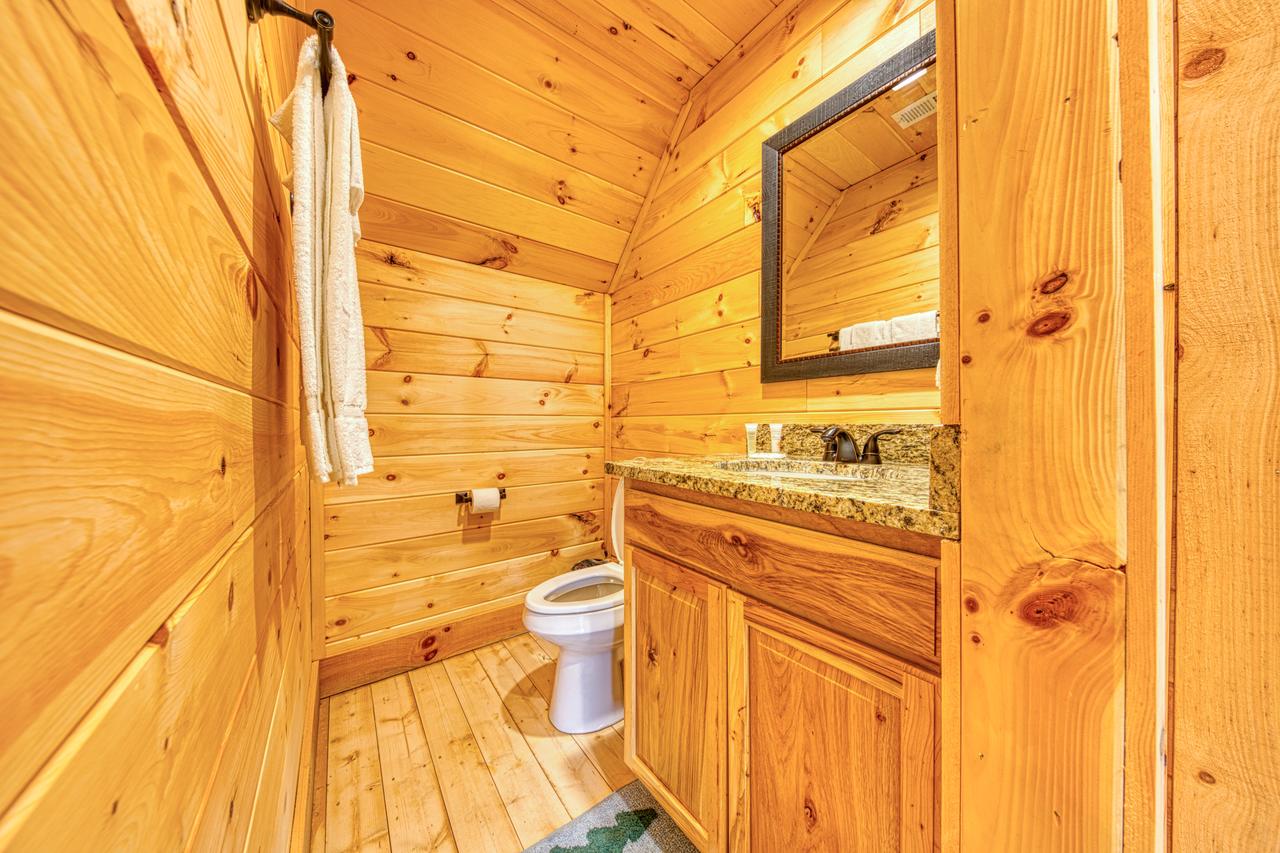 Bearadise - 6 Bed 5 Bath Vacation Home In Pigeon Forge - thumb 39