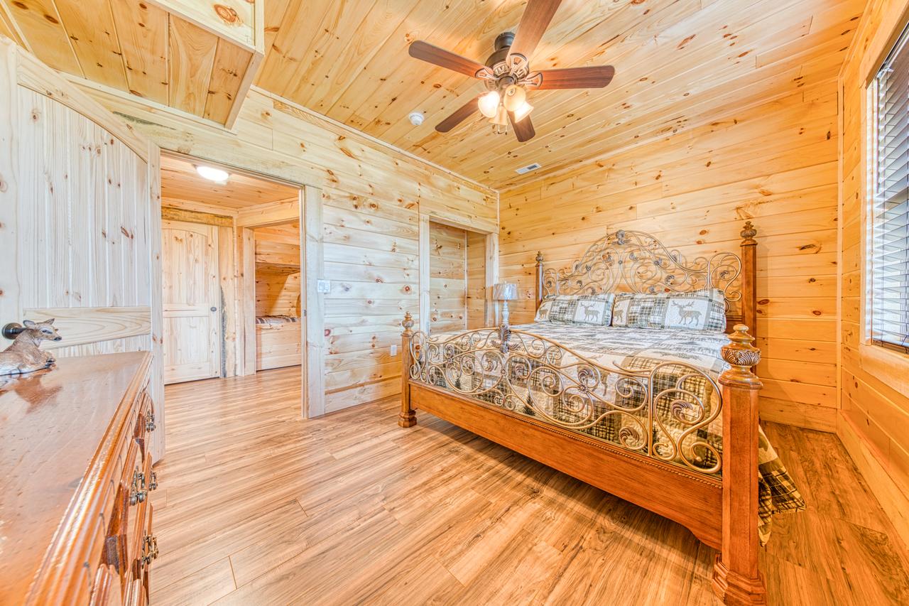 Bearadise - 6 Bed 5 Bath Vacation Home In Pigeon Forge - thumb 34