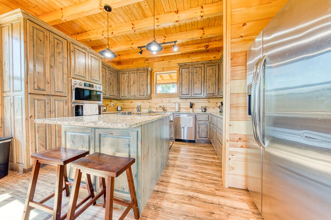 Bearadise - 6 Bed 5 Bath Vacation Home In Pigeon Forge - thumb 15