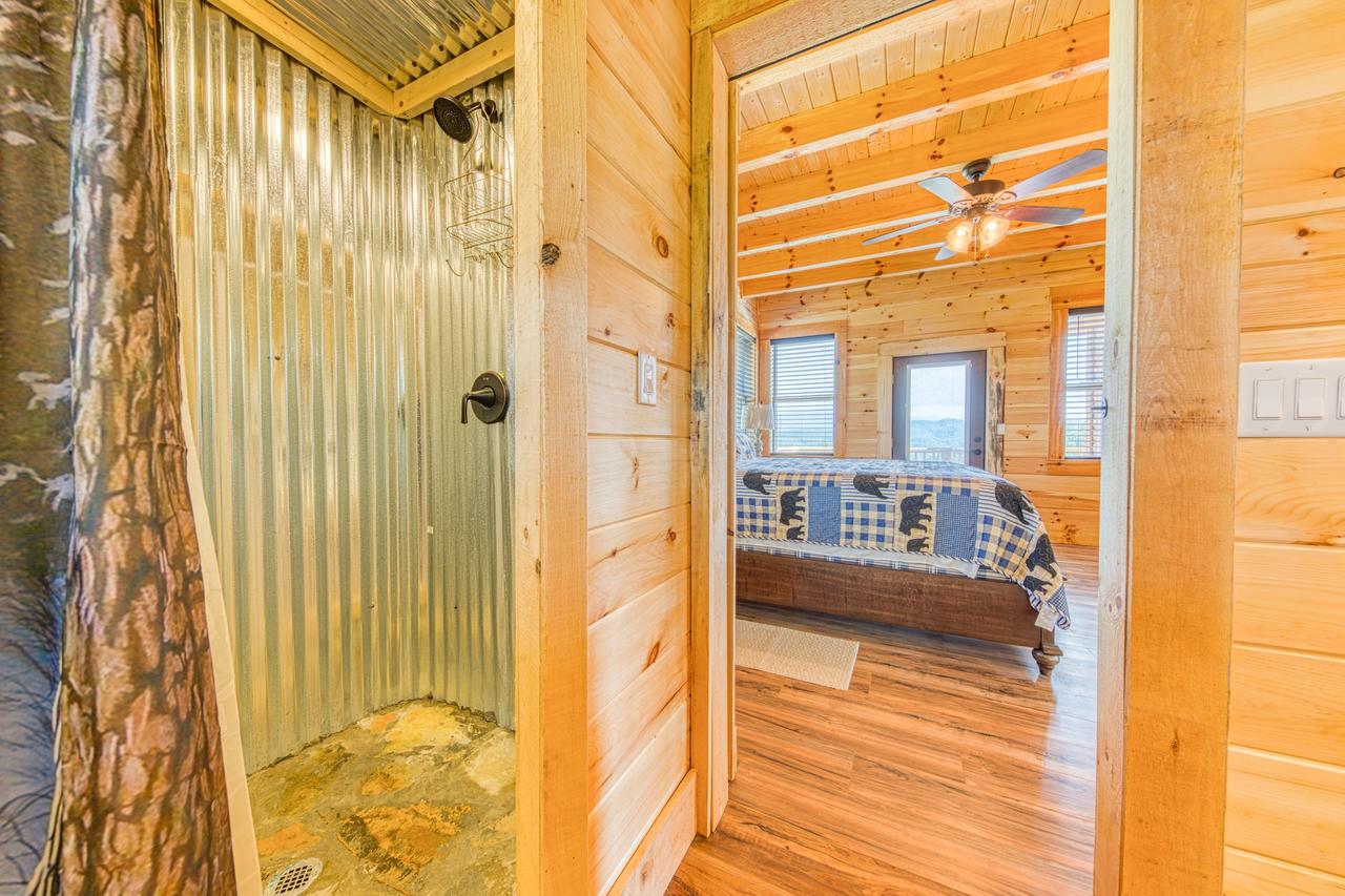 Bearadise - 6 Bed 5 Bath Vacation Home In Pigeon Forge - thumb 21