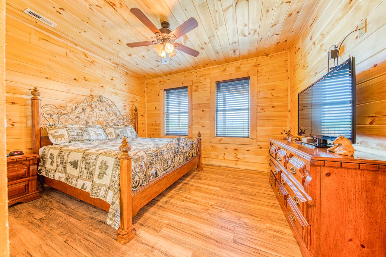 Bearadise - 6 Bed 5 Bath Vacation Home In Pigeon Forge - thumb 35