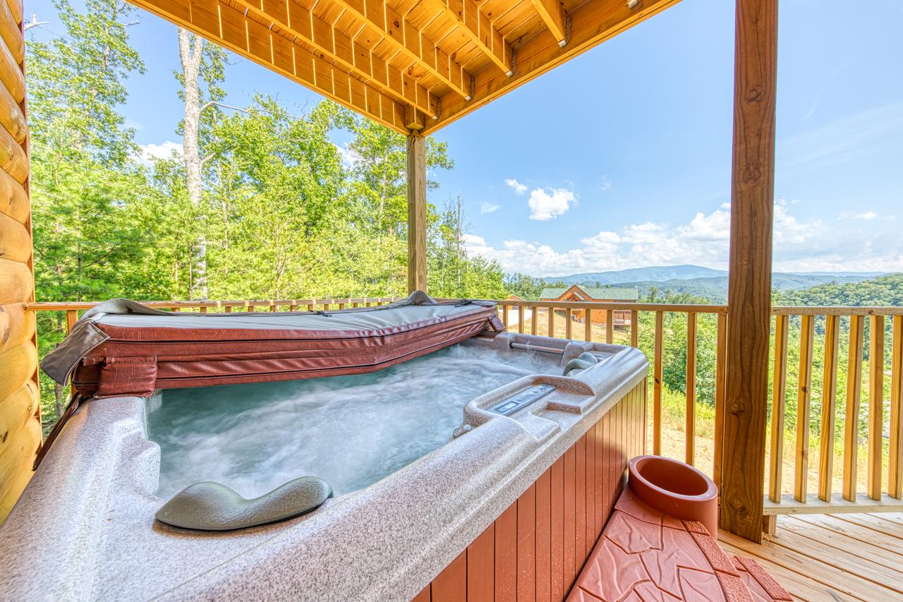 Bearadise - 6 Bed 5 Bath Vacation Home In Pigeon Forge - thumb 1