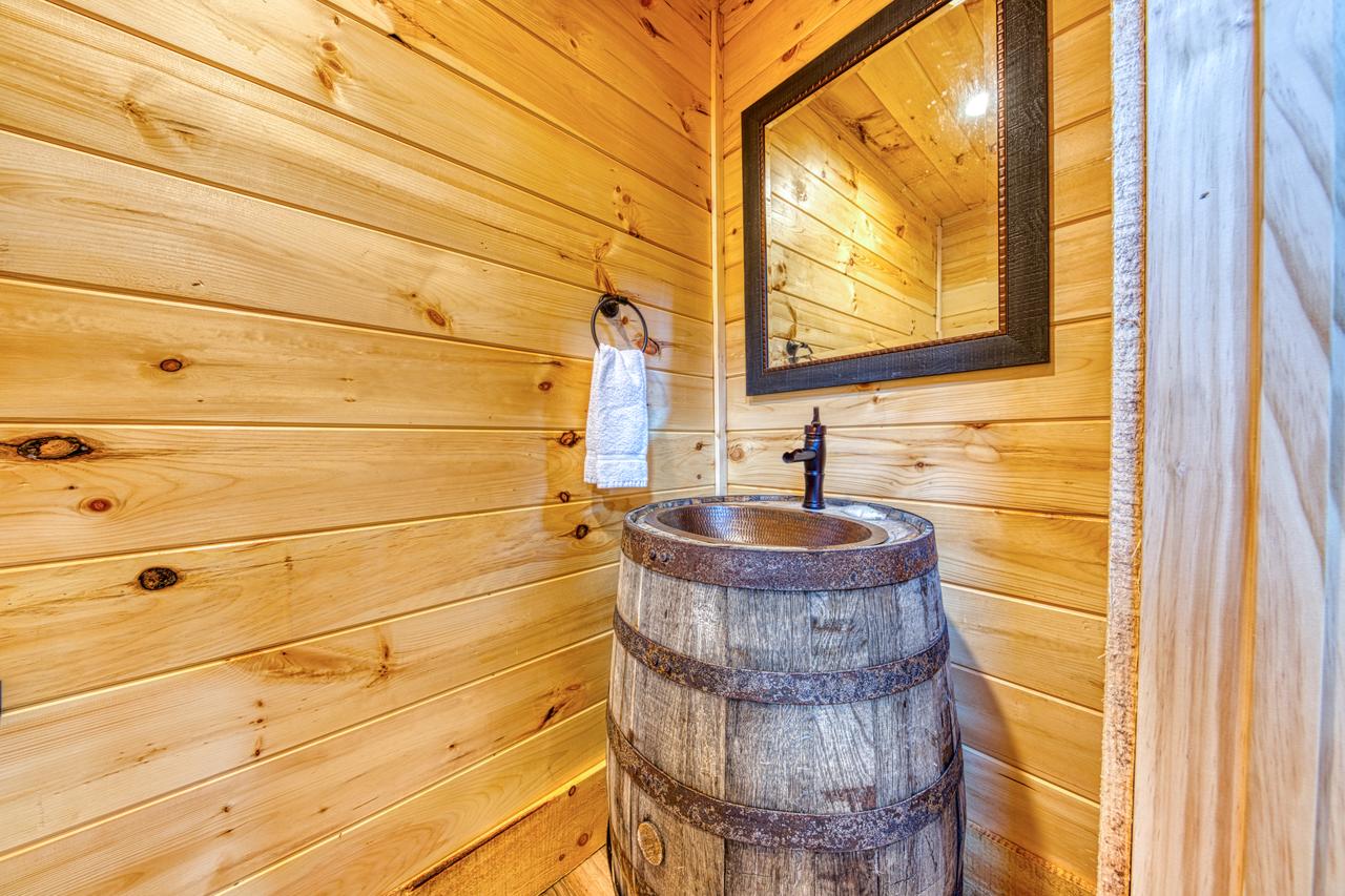 Bearadise - 6 Bed 5 Bath Vacation Home In Pigeon Forge - thumb 17