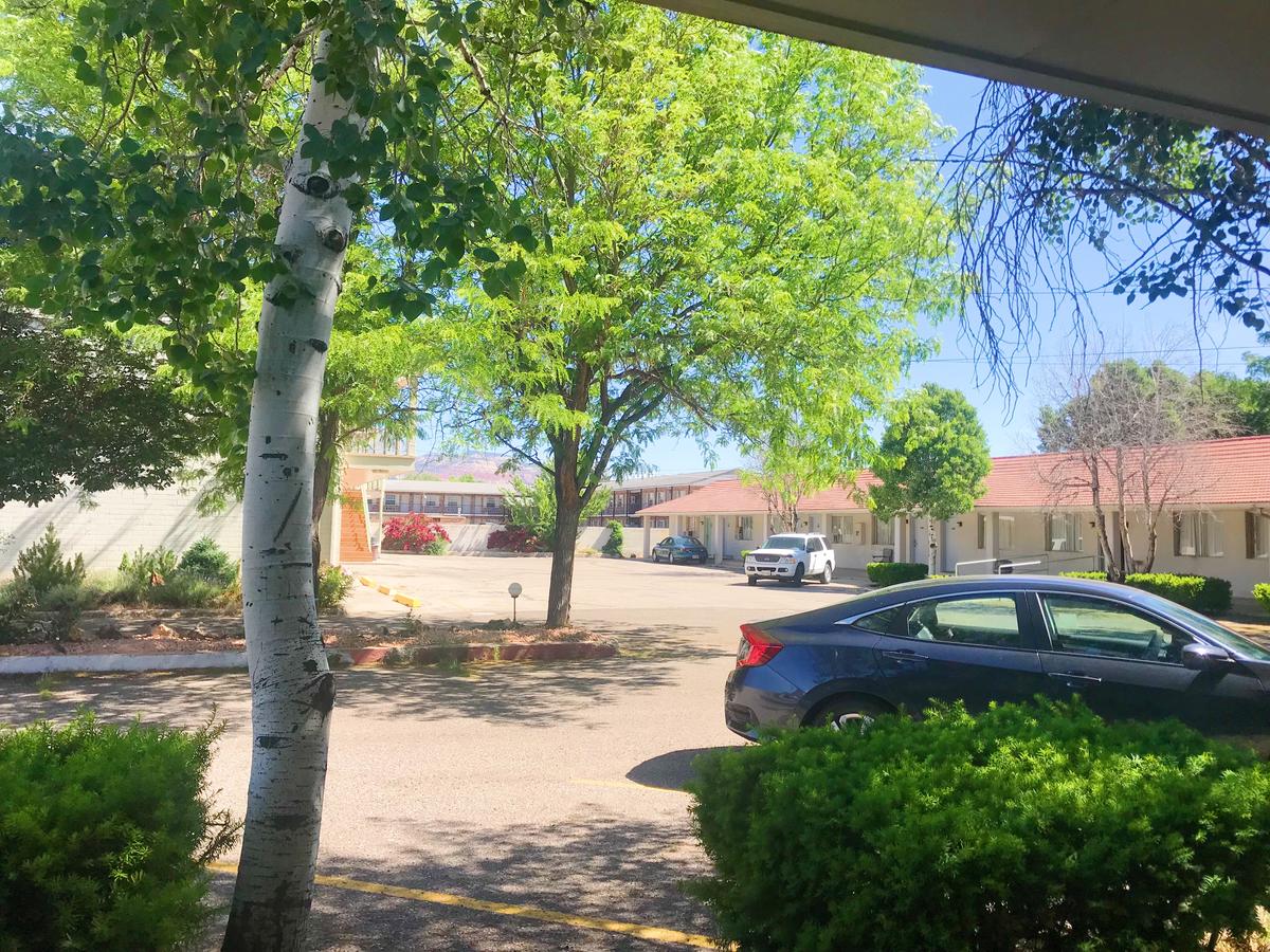 Appletree Inn - thumb 3