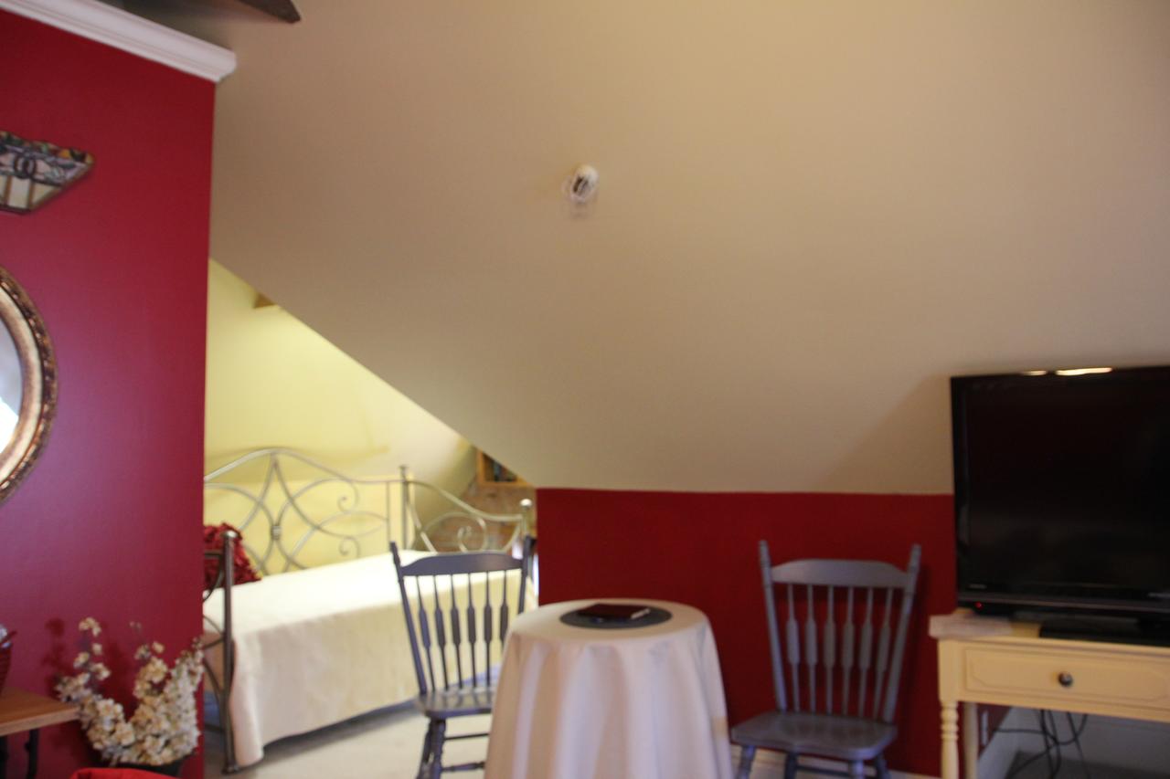 Hines Mansion - thumb 32