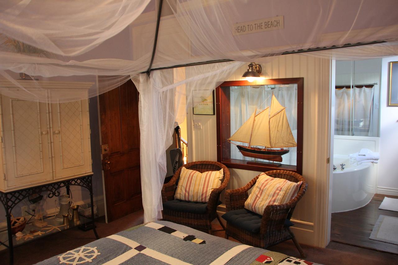 Hines Mansion - thumb 23