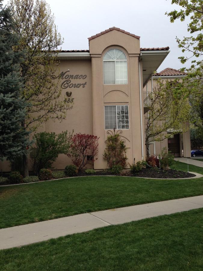 Monaco Court Apartments - thumb 2