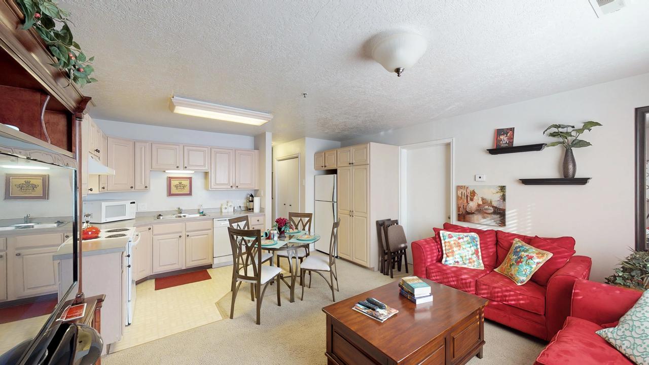 Monaco Court Apartments - thumb 3