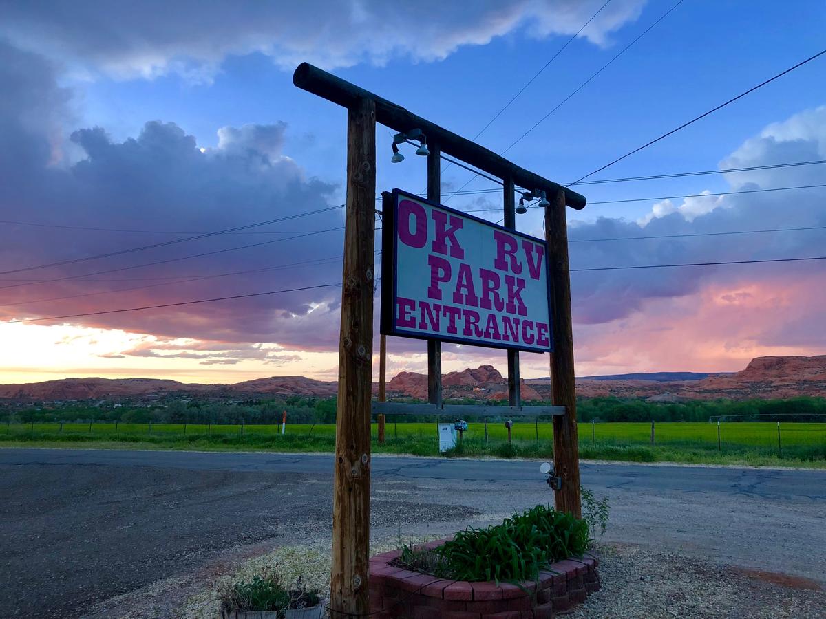 FunStays Glamping Setup Tent In RV Park #3 OKGT-T3 - thumb 9