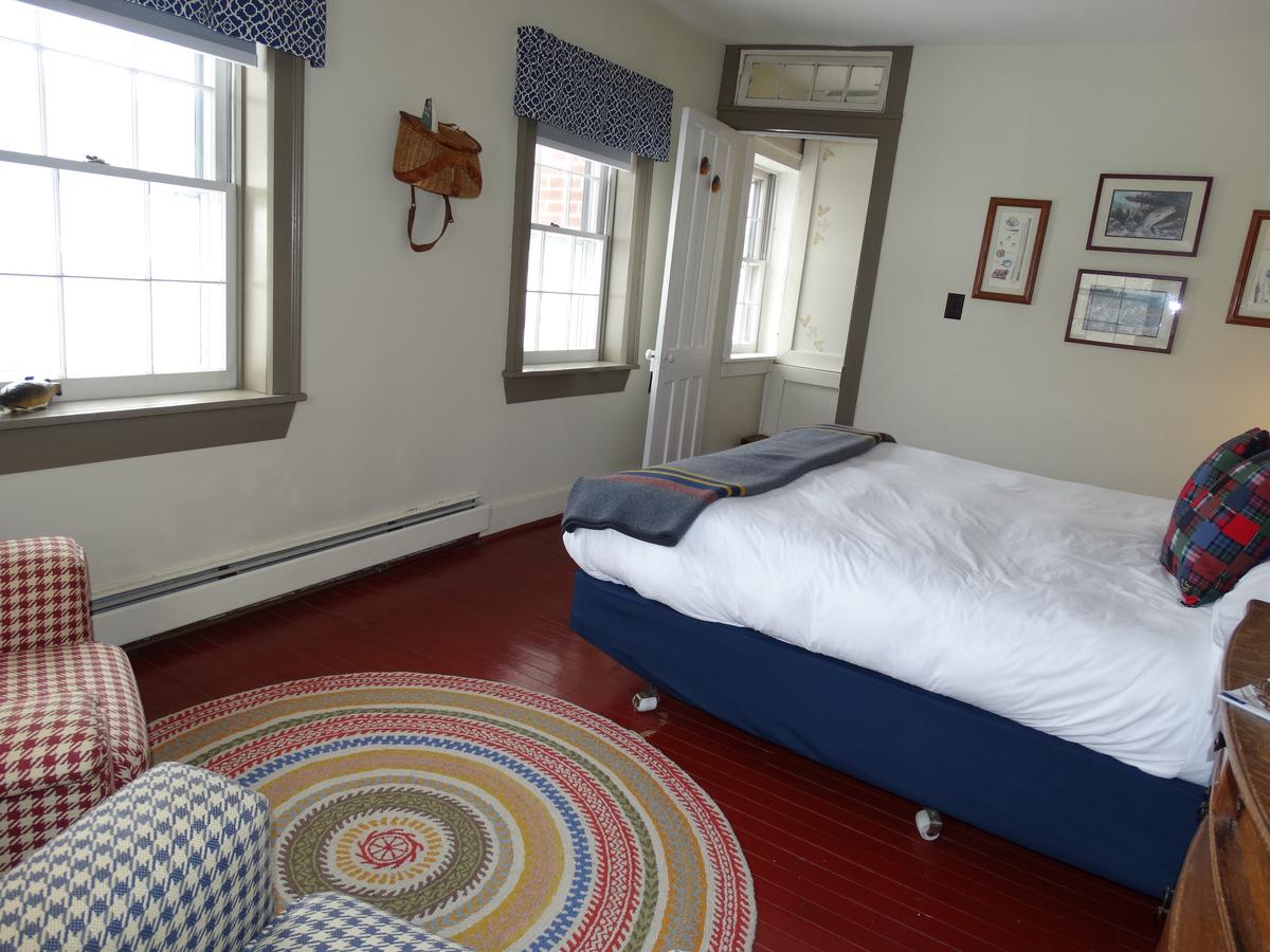 Shoreham Inn - thumb 10