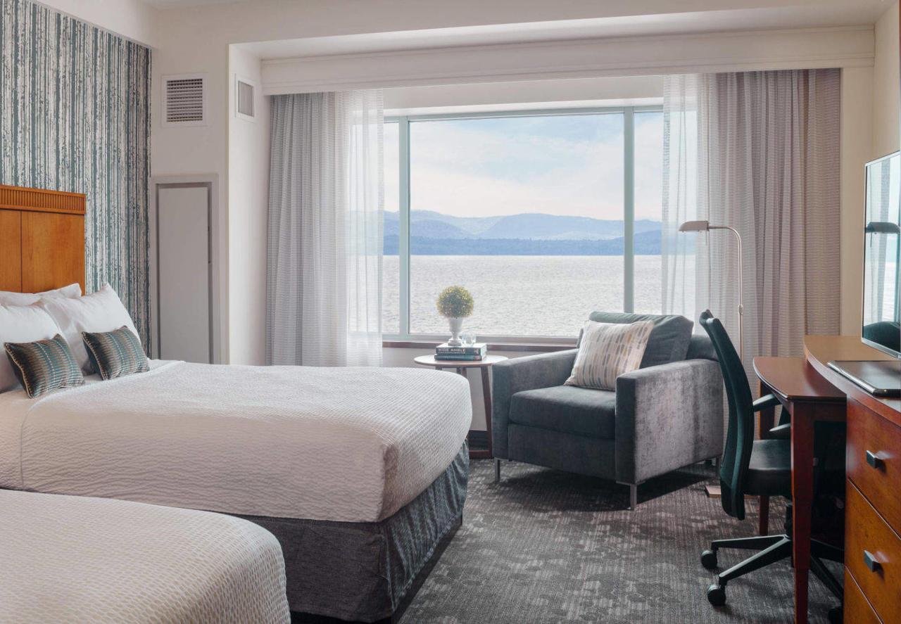 Courtyard Burlington Harbor - thumb 4