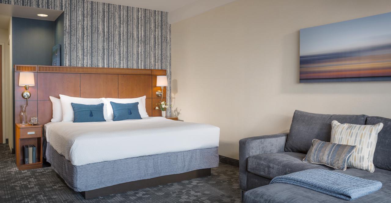 Courtyard Burlington Harbor - thumb 6