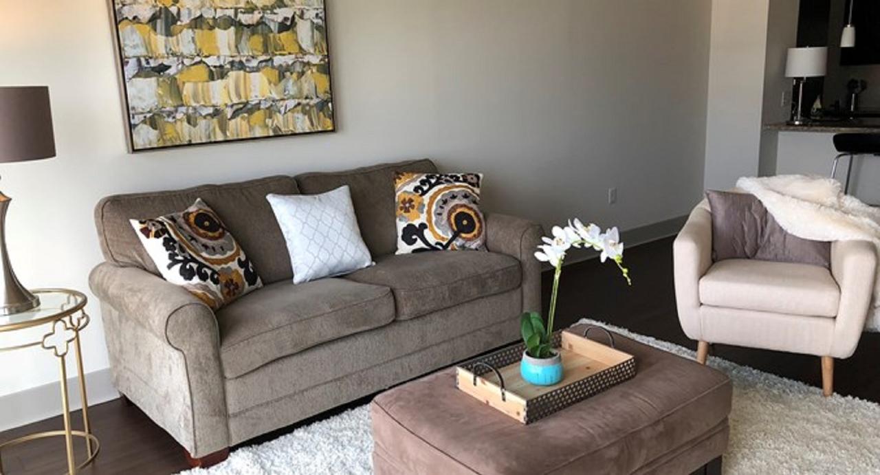 Modern & Luxurious: 531 - thumb 1