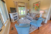 Afton Mtn. Vineyards Damy Cottage Accommodation Alabama