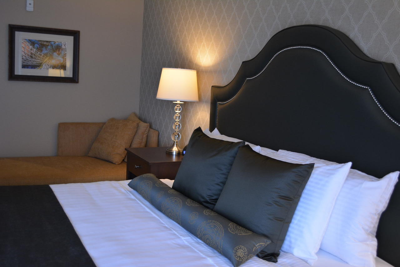 Majestic Inn And Spa - thumb 36