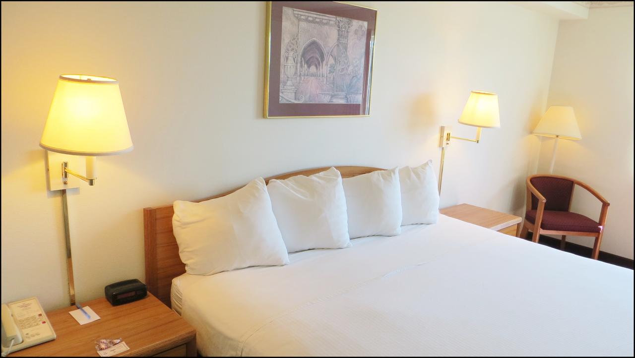 Peppermill Empress Inn - thumb 5