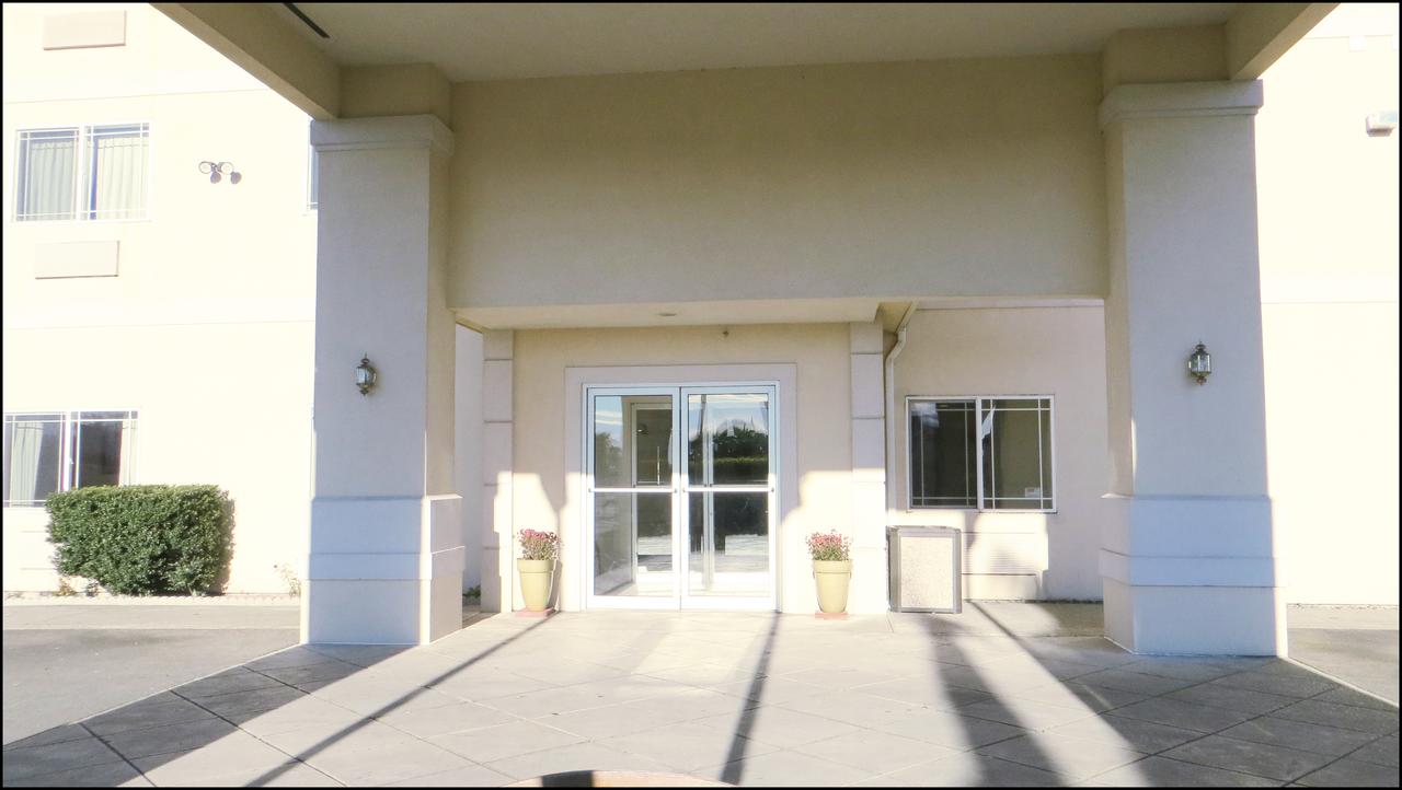 Peppermill Empress Inn - thumb 26